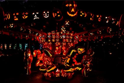 Halloween es una fiesta popular en los Estados Unidos, y desde allí exportada a buena parte del mundo occidental, pero su origen viene del sincretismo entre una fiesta celta y el catolicismo