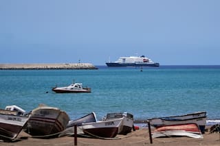 Crucero afectado por hantavirus llegará a Holanda