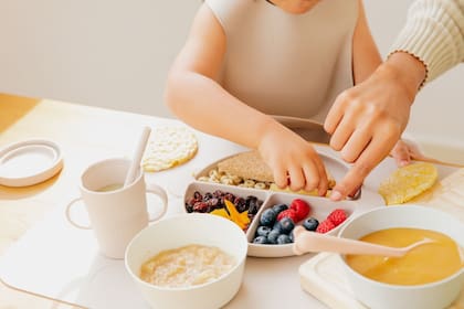 Crudas y en el desayuno grantizan la mayor incorporación de nutrientes. Canva