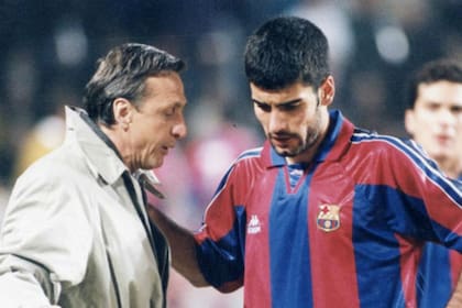 Cruyff y Guardiola, en el paso del holandés por Barcelona, a quien dirigió entre 1988 y 1996