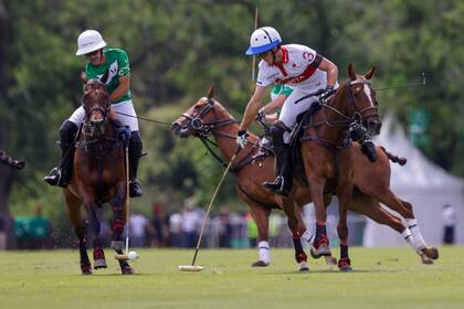Cruz Heguy, en uno de los pocos ataques de Indios Chapaleufú a La Natividad en la jornada inaugural de Tortugas; el cuadro de los Heguy debe reponerse de aquel durísimo 25-4, ahora ante Cría La Dolfina.