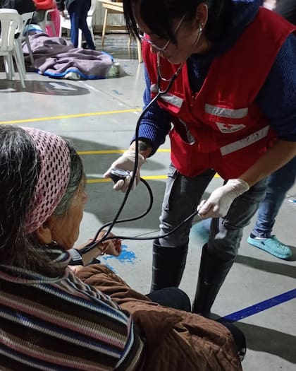 Cruz Roja tiene 100 voluntarios desplegados en las zonas inundadas