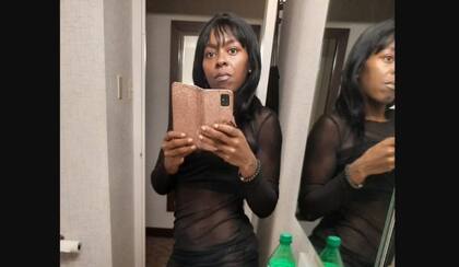 Crystal Thomas de 33 años fue arrestada luego de que su hijo asistiera al colegio luciendo un nuevo tatuaje