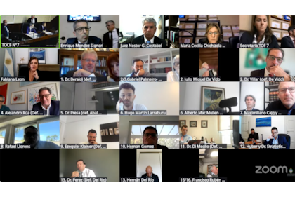 Así se ve la "sala de juicio virtual" del juicio de los Cuadernos de las Coimas