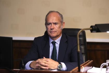 Comienza el juicio por la causa de los Cuadernos de las Coimas en el TOCF n°7. Jueces Fernando Canero
Enrique Méndez Signori
Y Germán Andrés Castelli