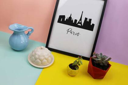 Cuadro $450 de Mapa Deco / Jarra $300 y Mantequera $250 de Kallalith / Macetas $250 grande y $150 chica de Nuestro Sueño/