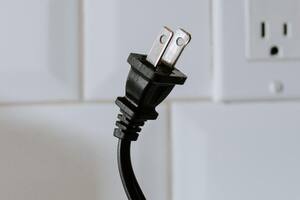 Cuáles son los tres electrodomésticos que hay que desconectar antes de irnos de casa