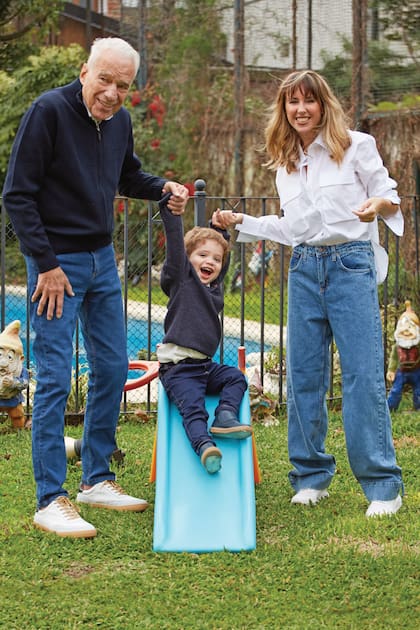 “Cuando conocí a Estefanía no estaba en mis planes tener otro hijo. En nuestro caso, fue un deseo en conjunto que nació casi enseguida. Yo creo que no tuvimos más alternativa que tener un hijo, no nos íbamos a separar”, revela el nutricionista.