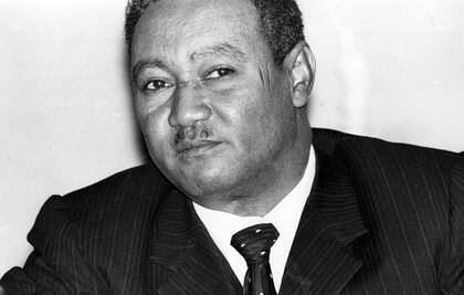 Cuando el general Nimeiri fue derrocado por un golpe de Estado, el operativo entró en peligro.