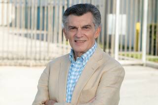 Es argentino, a los 64 años se fue a Miami y creó un negocio que deja una renta del 10% al año