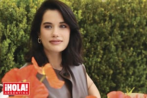 Es la hija de una estrella, enfrentó la muerte de su madre y la de su hermano y hoy brilla como actriz y cantante