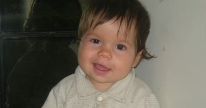 “Cuando escuchamos el diagnóstico entramos como en un lugar oscuro, aterrador, frio, donde el dolor te marca los huesos. Creo que lloré todos los días durante meses", dijo María Marta, la mamá de Felipe.