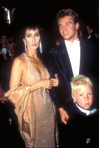 Cuando fue a los Oscar con su entonces novio Val Kilmer, la cantante usó un glamuroso vestido con trasparencias (Photo by Barry King/WireImage)