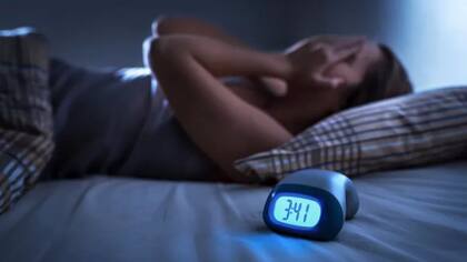 Cuando los microdespertares se prolongan y no permiten volver a dormir, es necesario consultar con un especialista