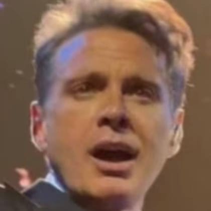 Cuando Luis Miguel llegó a la Argentina, se divulgó el rumor de que el que llegó no era él, sino alguno de sus dobles