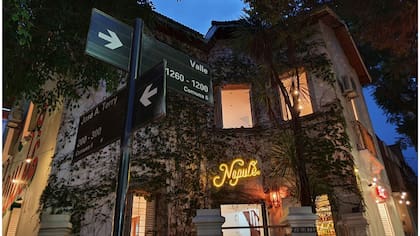 Cuando Napulé encendió sus luces por primera vez, el Barrio Inglés se sacudió