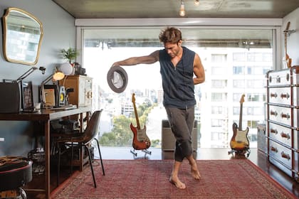 “Cuando papá murió,
me refugié en la música y
en el cine, que fue lo que
me sanó. Me hacían vivir
otra realidad”