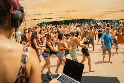 Cuando se baila libremente se liberan tensiones