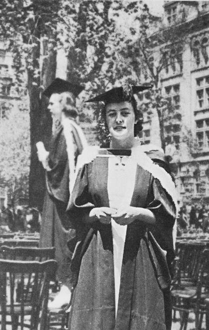 Cuando se graduó en Canadá, Christiane Dosne decidió seguir sus estudios en la Argentina, entusiasmada por ser discípula de Bernardo Houssay