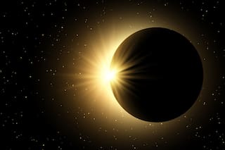 Cuándo será el punto máximo del eclipse solar de este domingo