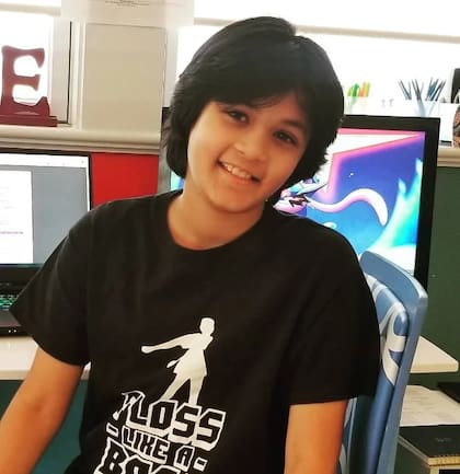 Cuando tenía 11, se transfirió a la universidad de Santa Clara para estudiar informática e ingeniería