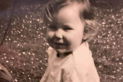 Cuando tenía dos años y medio Teresa fue adoptada (Foto The Sun)