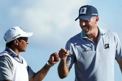 Cuando todo era sonrisas: Ortiz y Kuchar en alianza para la victoria en el PGA Tour