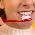 Cuántas veces por día hay que cepillarse los dientes, según los expertos