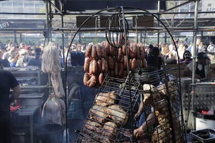 Cuarta edición del Campeonato Federal del Asado en la Avenida 9 de Julio