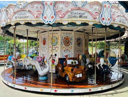 Cuatro calesitas, una por cada integrante de la familia