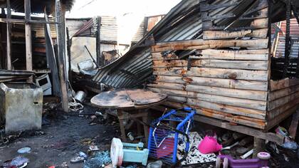 Cuatro niñas murieron en un incendio en Lanús