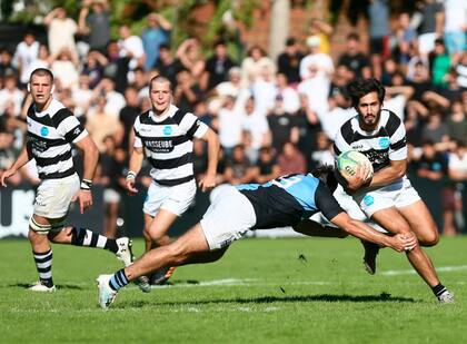 CUBA aguantó como pudo el embate de un CASI que le había remontado 17 puntos, y ganó por 1 tras estar 35-20 arriba.