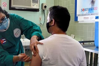 Cuba: los riesgos de vacunar a su población sin saber si las dosis funcionan