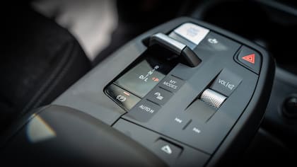 Cuenta con la transmisión automática Steptronic de doble embrague y siete velocidades