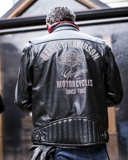 Cuero, pasión y metal