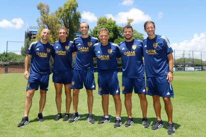 Cuerpo técnico completo: Damián Lanatta (PF), Fernando Gayoso (EA), Leandro Somoza (AC), Miguel Ángel Russo (DT), Mariano Herrón (AC) y Alejandro Blasco (PF).