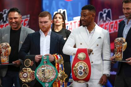 Cuestión de cinturones: Canelo Alvarez tiene más que Jacobs