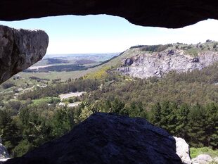 Cueva escondida, cima de Las Animas
