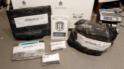 “Cueva financiera” que operaba bajo la fachada de una mueblería