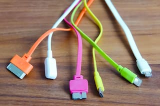 Cómo cuidar los cables de tus dispositivos electrónicos para que no se estropeen (y no es como seguramente lo estás haciendo)