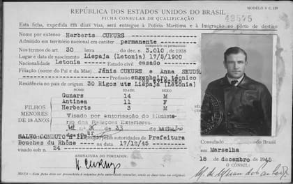 Cukurs llegó a Brasil el 4 de marzo de 1946, procedente de Francia, a bordo del vapor español Cabo de Buena Esperanza.