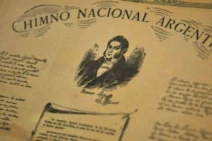 Día del Himno Nacional: de Charly García a Mercedes Sosa, 10 versiones para festejar su aniversario