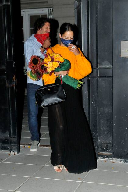 Cumpleaños Mirtha- salida Juana Viale con su novio