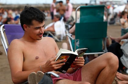 Curiosidad por Murakami la de Justo Arias en Playa Grande