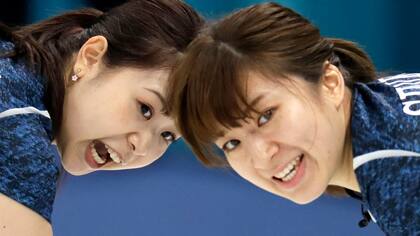 Curling Yoshida Chinami, y Suzuki Yumi