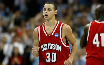 Curry dio sus primeros pasos como jugador de básquet en Davidson