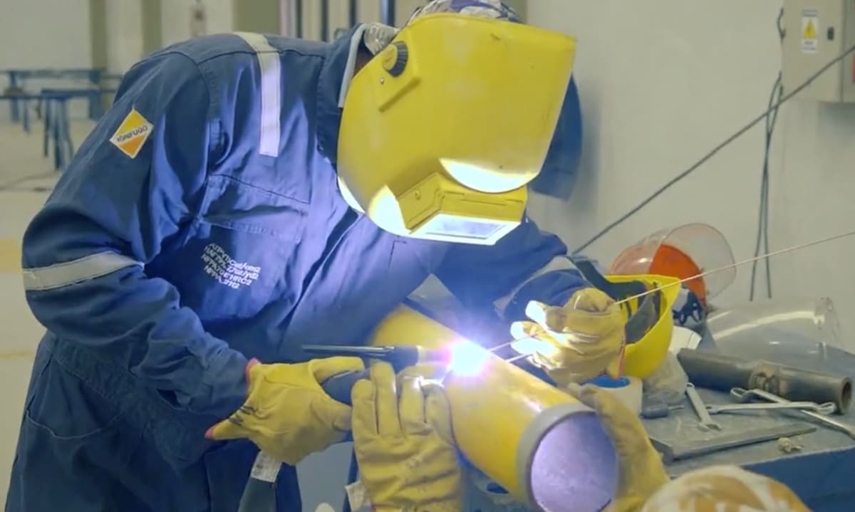 Labirinto fiscal. apesar das promessas, as PME ainda pagam 37 impostos e apenas o imposto PAIS foi eliminado;