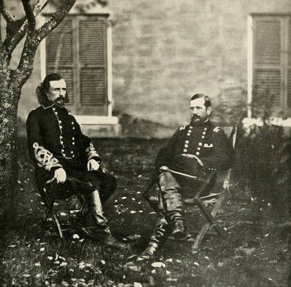 Custer con el oficial Alfred Pleasonton