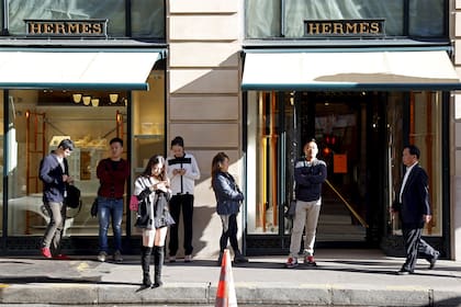 Hermés avanzó en el último tiempo en un proceso de diversificación de sus negocios, incluyendo el ingreso a rubros como el de los cosméticos que es una puerta de ingreso más económica para muchos consumidores