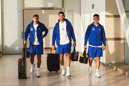 Cuti Romero y Lisandro Martínez, en la escala de la selección en Barranquilla